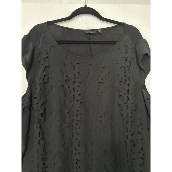 Apt. 9 Women’s Plus Black Eyelet Overlay Blouse – Short Sleeve Scoop Neck Top 3X - Picture 2 of 9